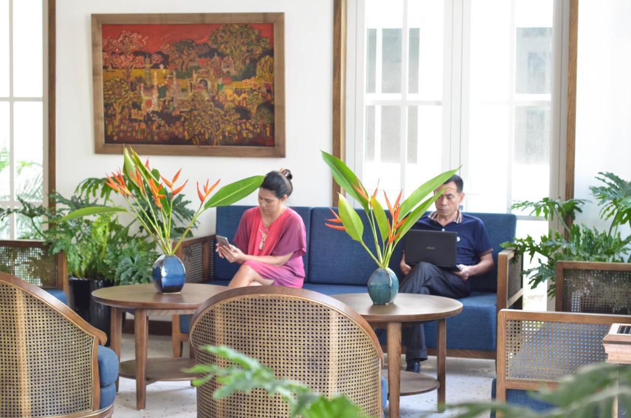 Lavian Hotel Ha Long Exterior foto